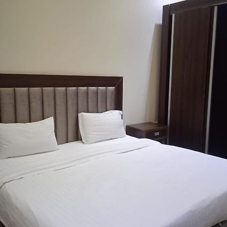 Quiet Rooms 7 Riyadh Exterior photo